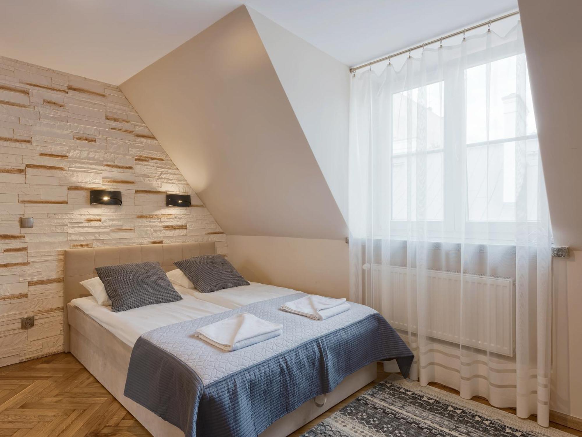 Around Market Square Apartments Cracovia Exterior foto