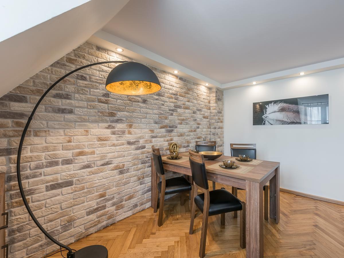 Around Market Square Apartments Cracovia Exterior foto