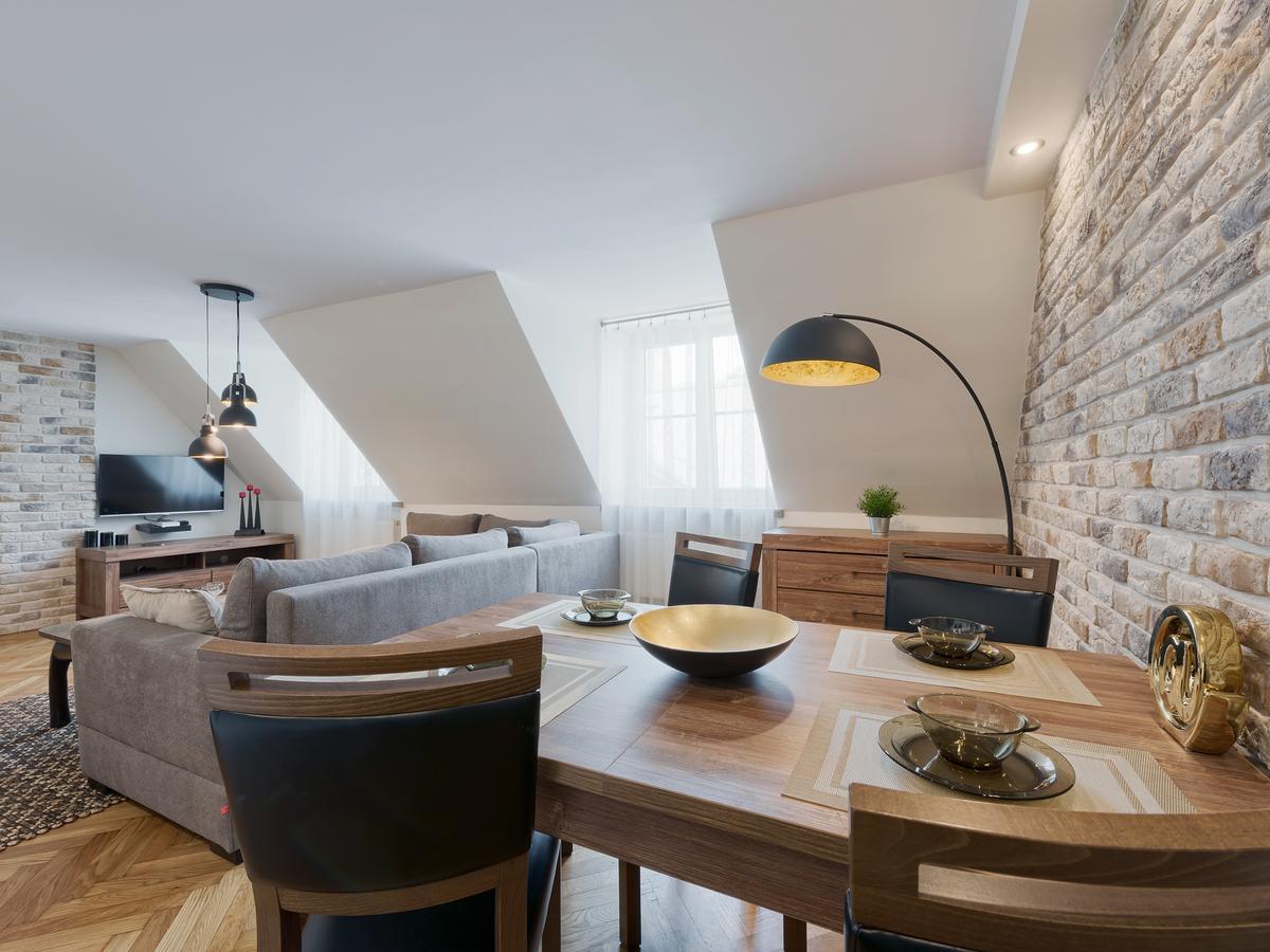Around Market Square Apartments Cracovia Exterior foto