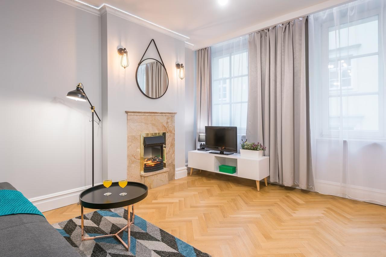 Around Market Square Apartments Cracovia Exterior foto