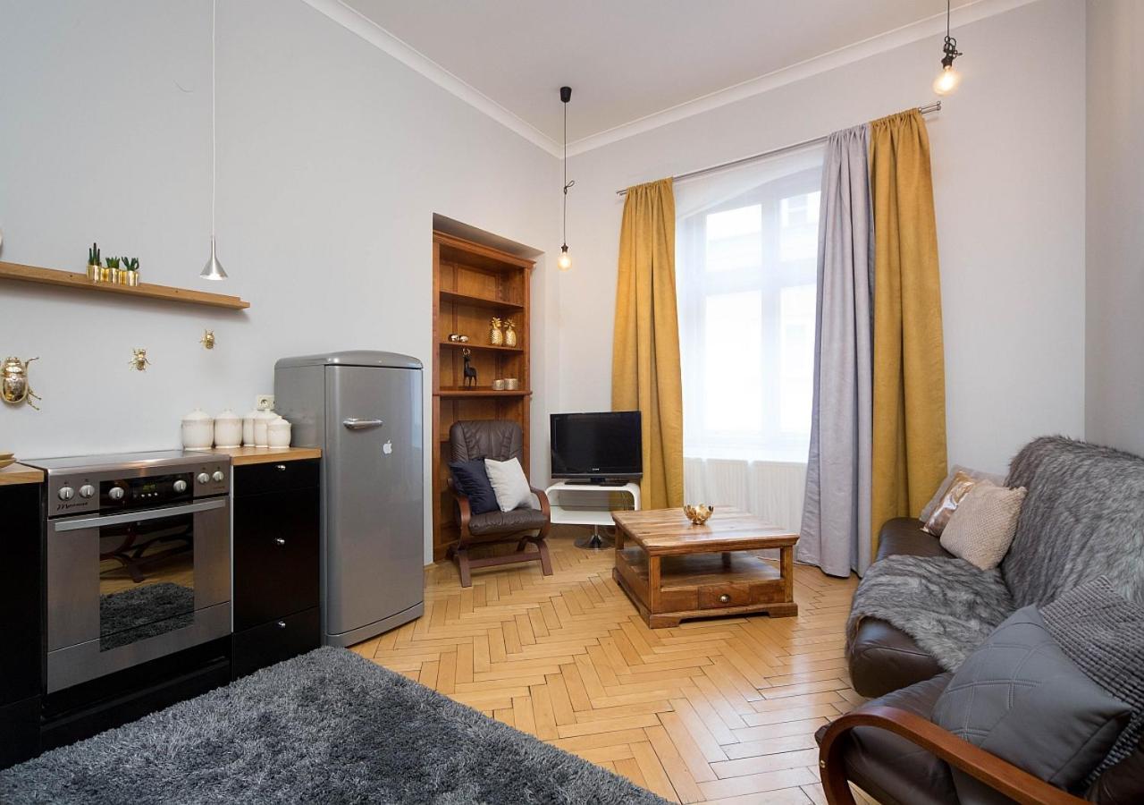 Around Market Square Apartments Cracovia Exterior foto